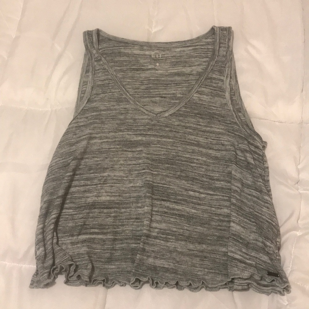 hollister gray crop top